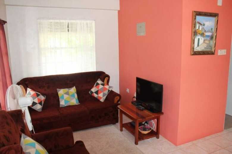 Buttercup Cottage Apartments