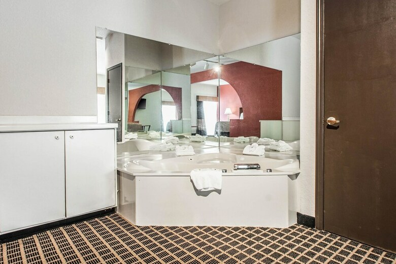 Hotel Quality Inn Commerce