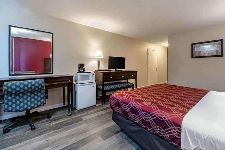 Hotel Econo Lodge Bay Breeze