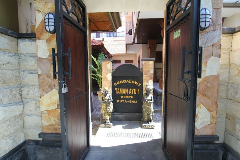 Hotel Kempu Taman Ayu I