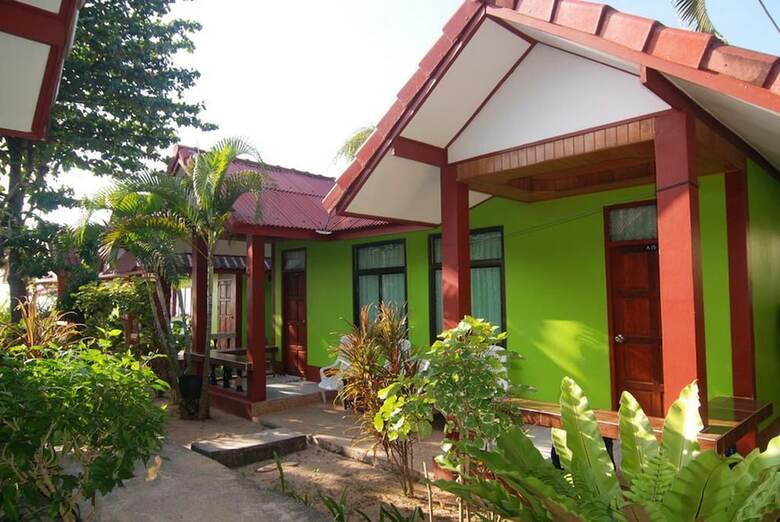 Hotel Lanta Nature Beach Resort