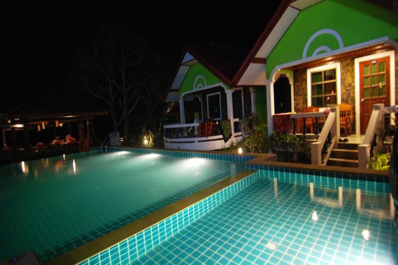 Hotel Lanta Nature Beach Resort