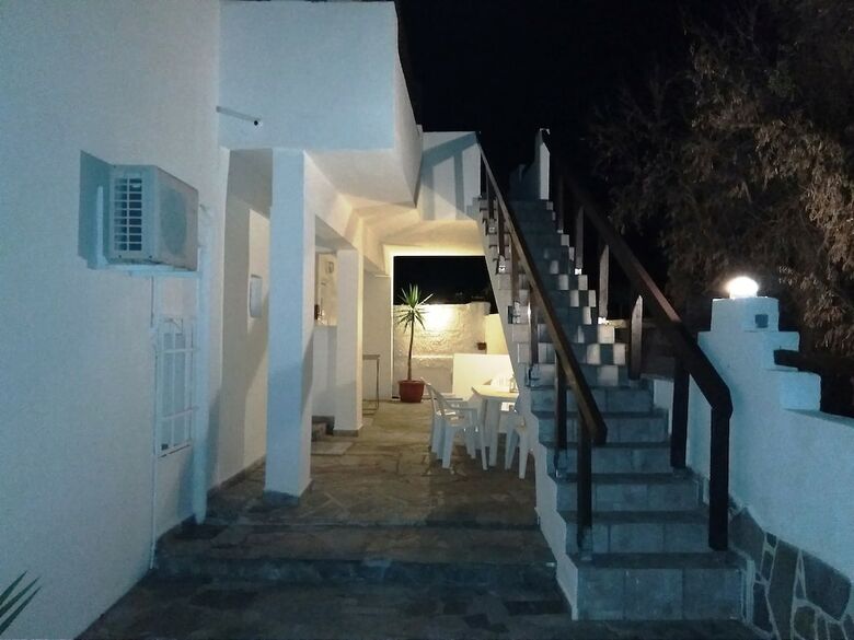 Hotel Skiathos Young Guesthouse