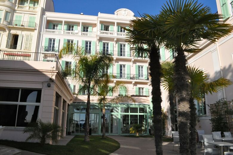 Hotel H�tel Club Vacances Bleues Le Balmoral