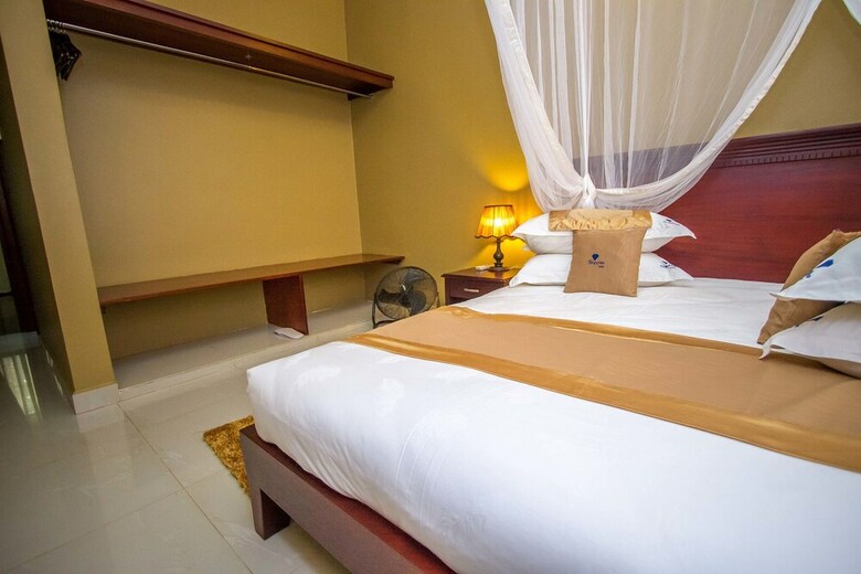 Sapphire Hotel
