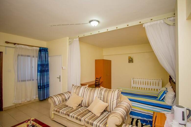 Meru Paramount Hotel
