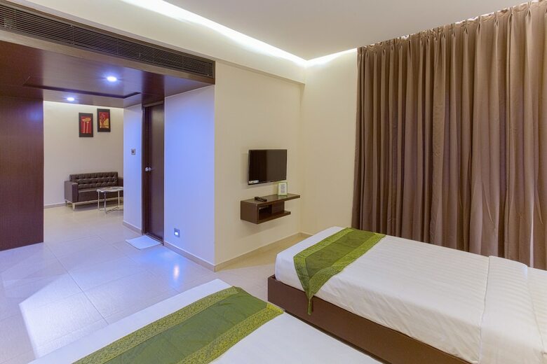 Hotel Treebo Grand Premier Suites