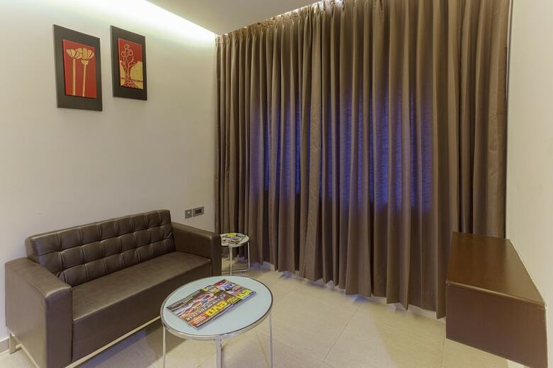 Hotel Treebo Grand Premier Suites
