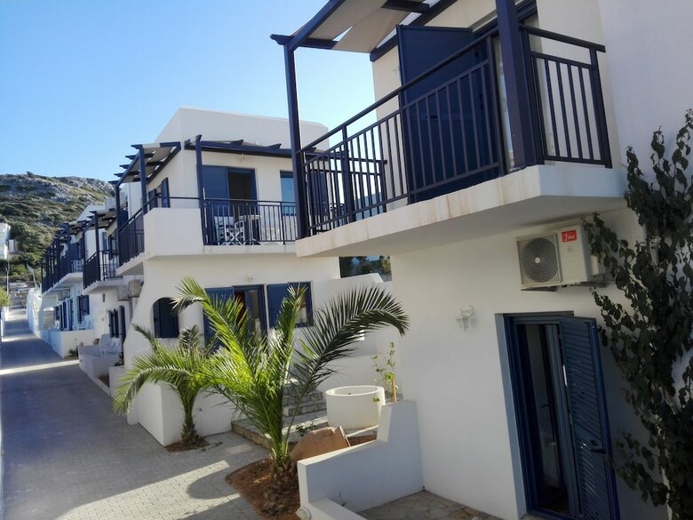 Apartamentos Okirroi Villas