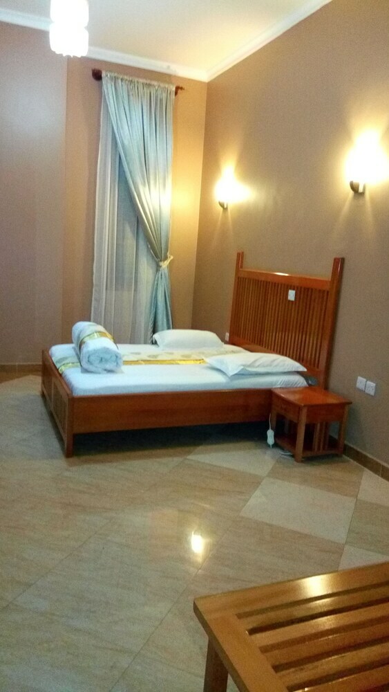 Apartamentos Lush Garden Hotel
