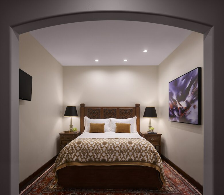 Hotel Plaza La Reina