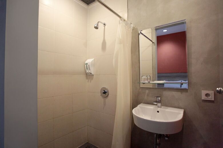Hotel Legreen Suite Supomo
