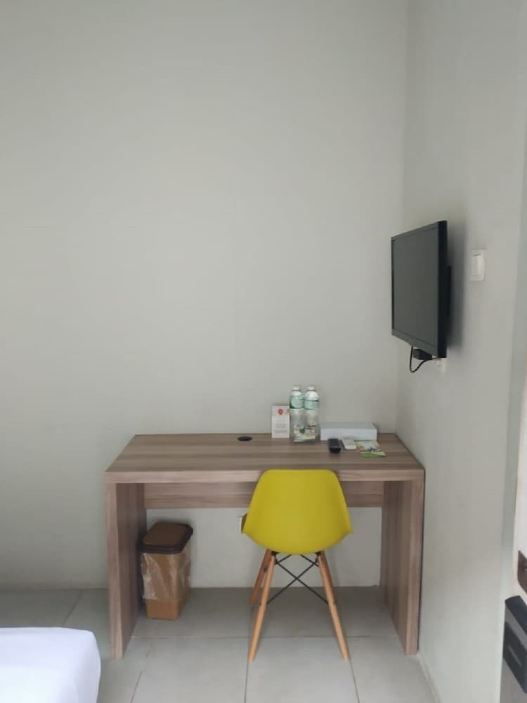Hotel Legreen Suite Supomo