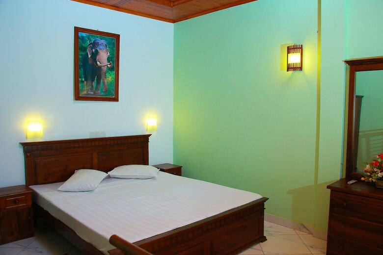 Oyo 354 Lagoon Garden Hotel