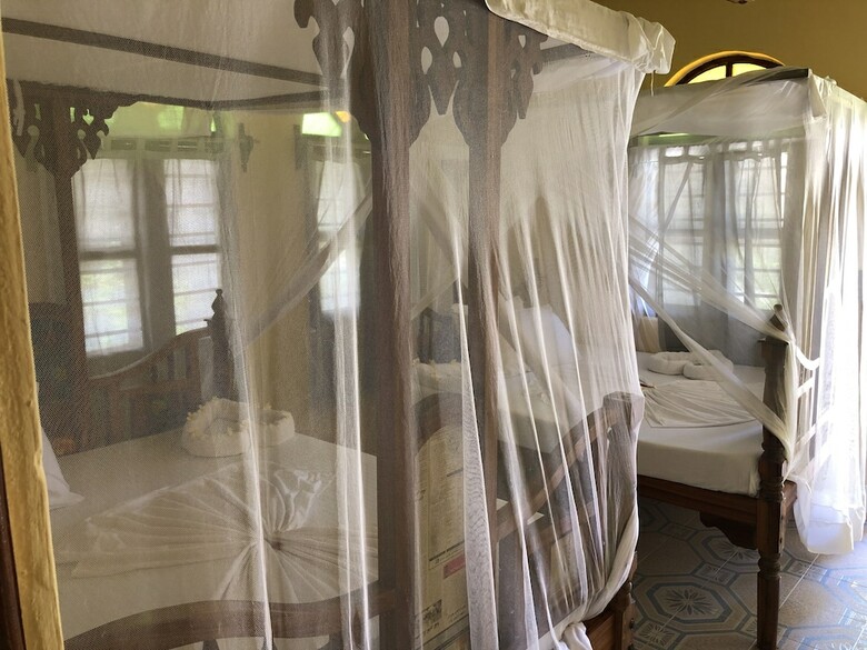 Hotel Blue Earth Beach Bungalows
