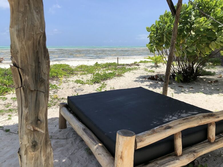 Hotel Blue Earth Beach Bungalows