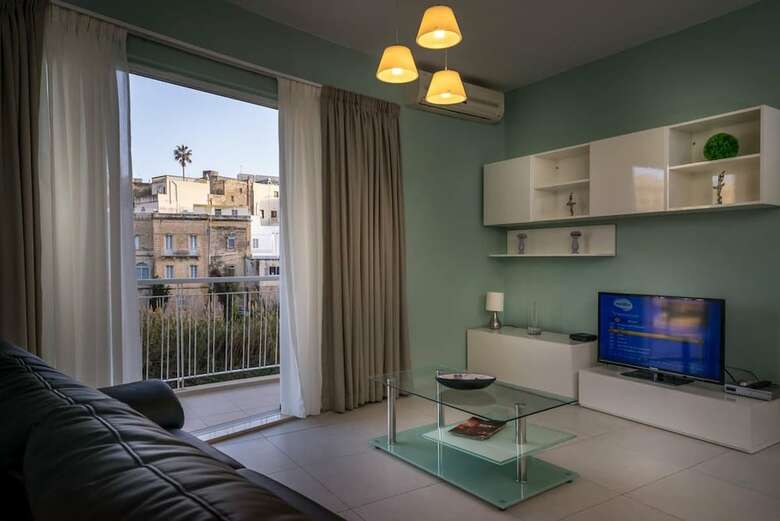 Consiglia Apartment - St. Julians