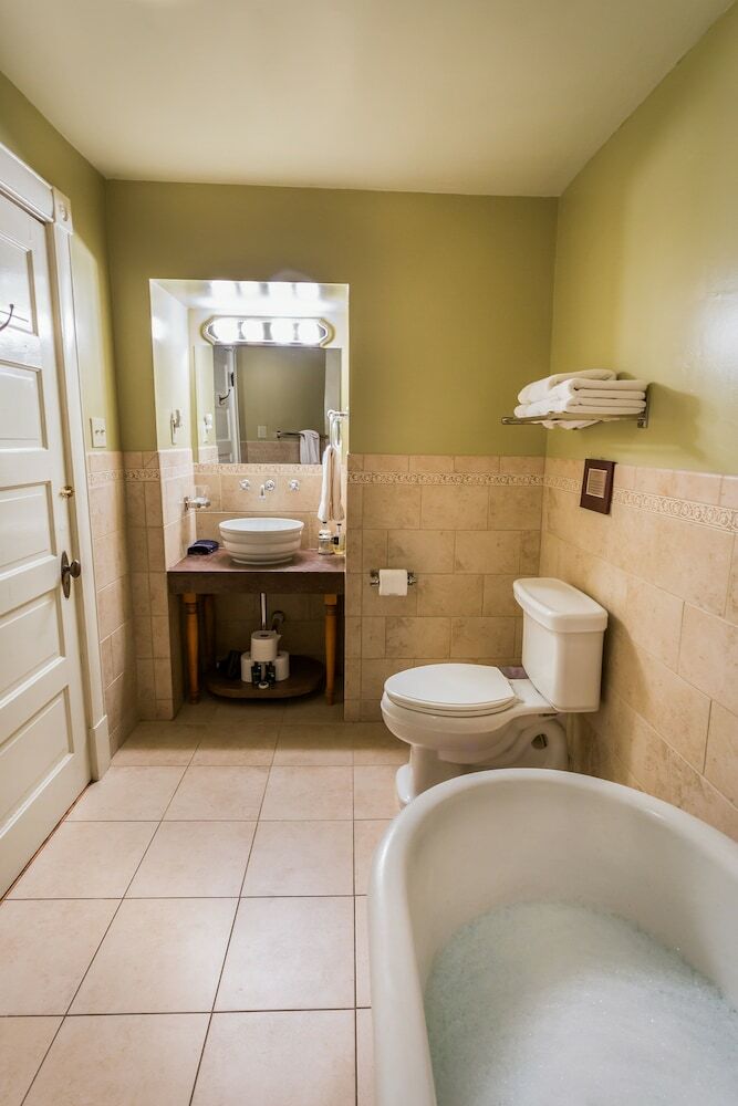 Downtown Historic Bed And Breakfast