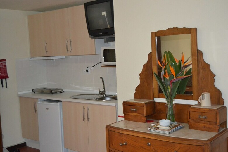 Apartamentos Casal S�o Jo�o Cottages