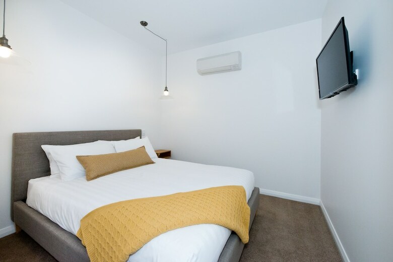 Loxton Courthouse Apartments
