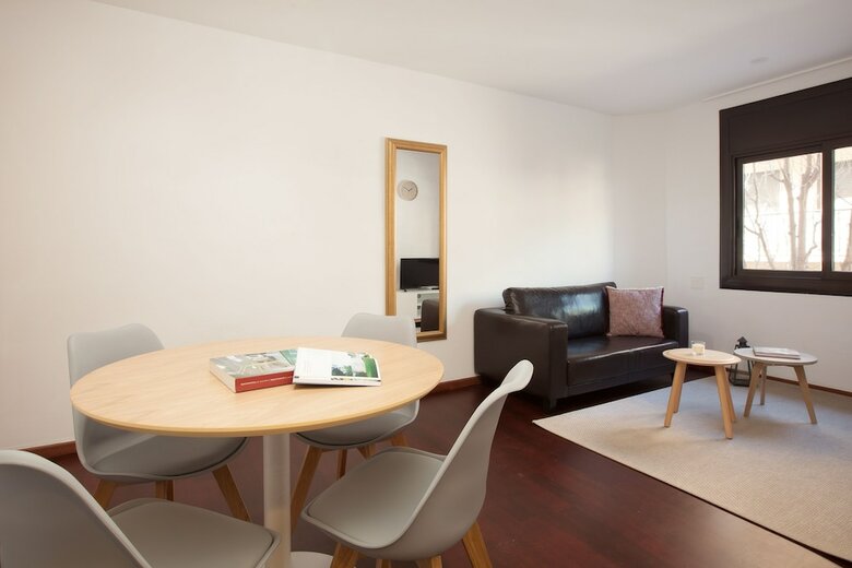 Click&flat Europa Fira Apartments