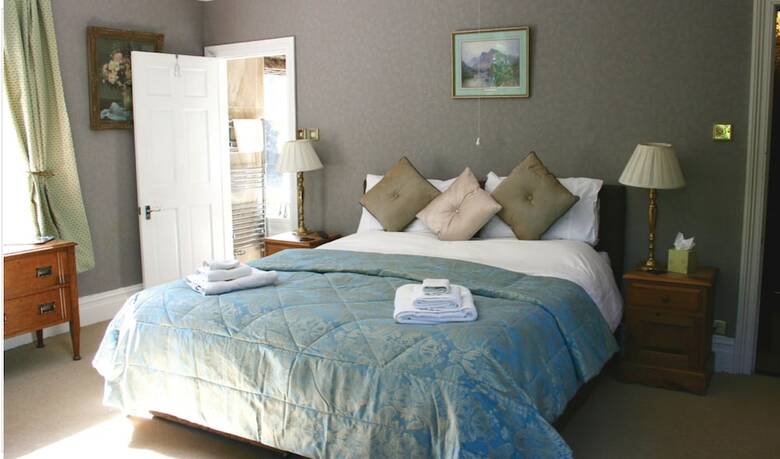 Bed & Breakfast Afon Rhaiadr Country House