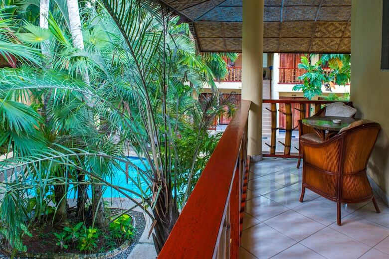 Hotel Alona Vida Beach Resort