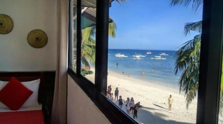 Hotel Alona Vida Beach Resort