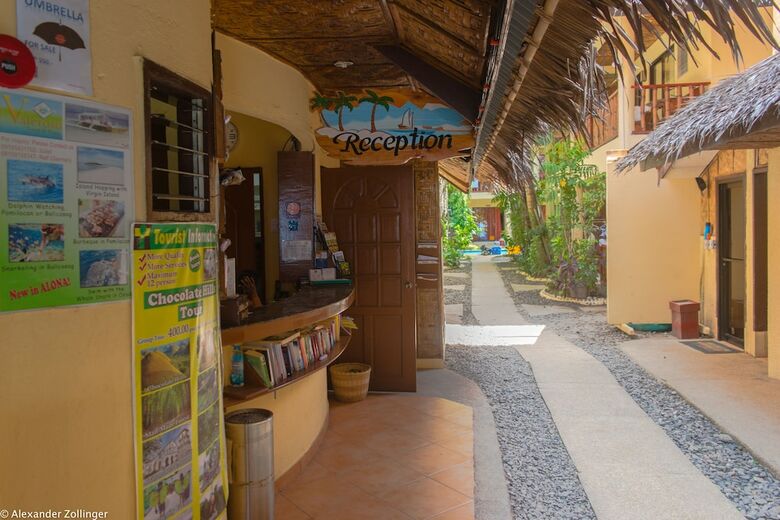 Hotel Alona Vida Beach Resort
