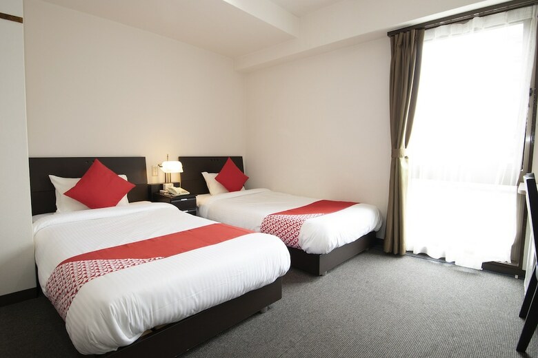 Oyo Sasebo Palace Hotel