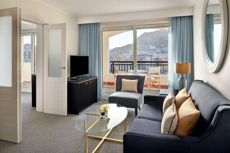 Hotel Columbus