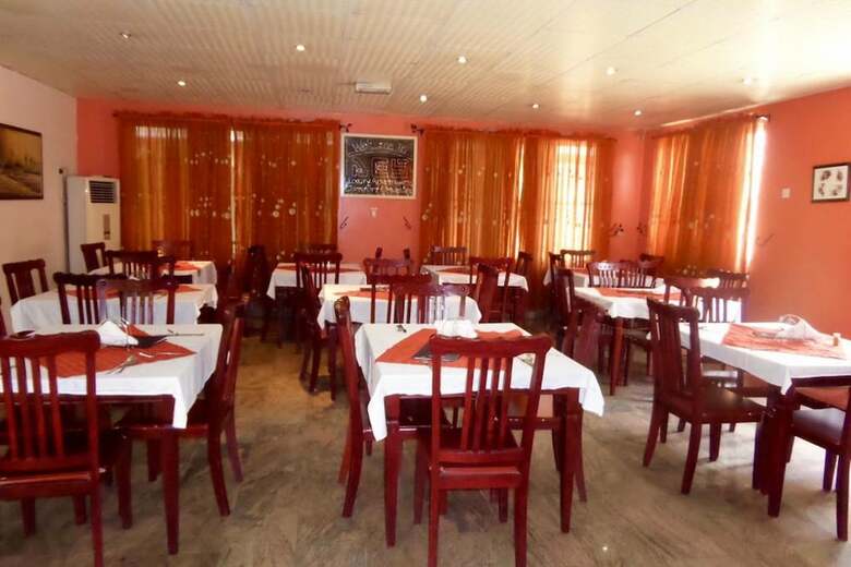 Hotel Aes Luxury Apartments