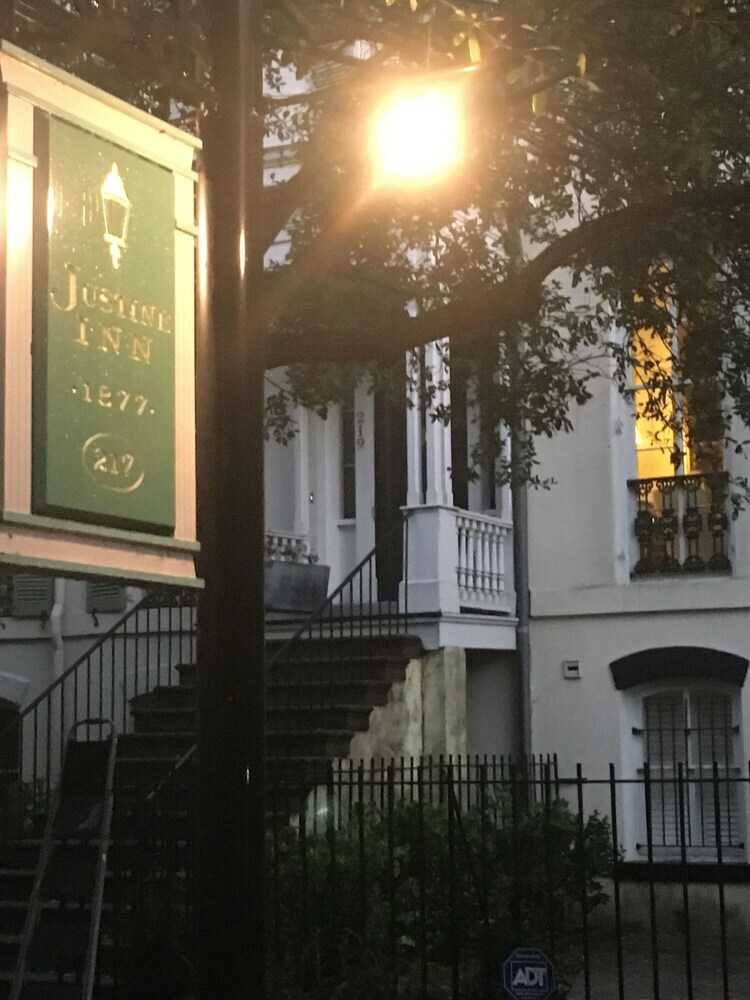 Bed & Breakfast Justine Inn Savannah