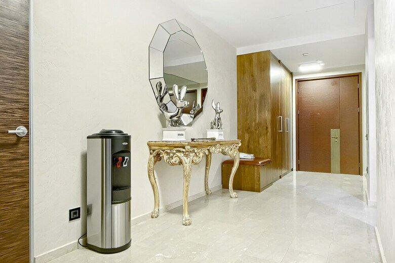 Hotel Sky Apartments Rentals Service