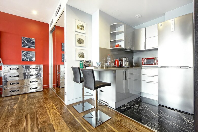 Hotel Sky Apartments Rentals Service