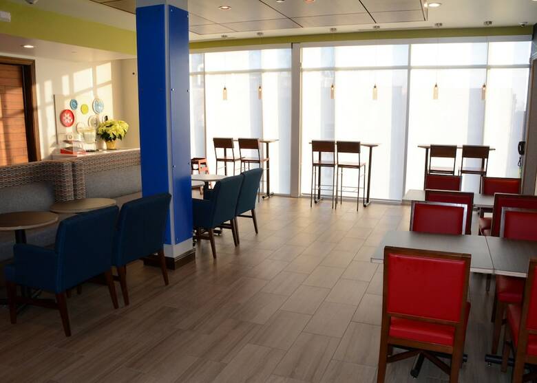 Hotel Holiday Inn Express & Suites Pittsburgh - Monroeville