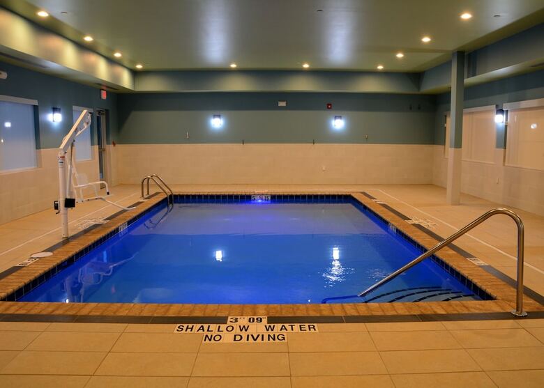 Hotel Holiday Inn Express & Suites Pittsburgh - Monroeville