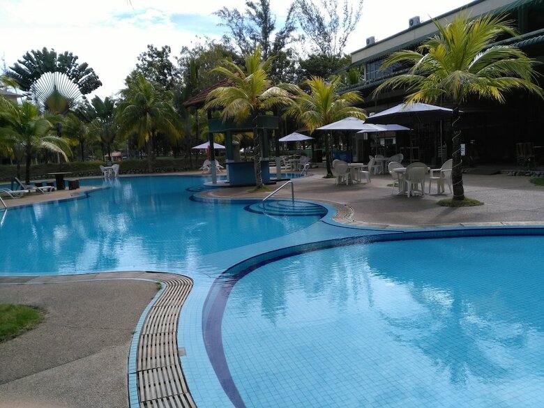 Hotel Teluk Batik Holiday Apartment