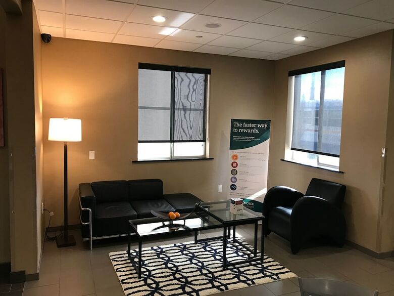 Hotel Comfort Inn & Suites