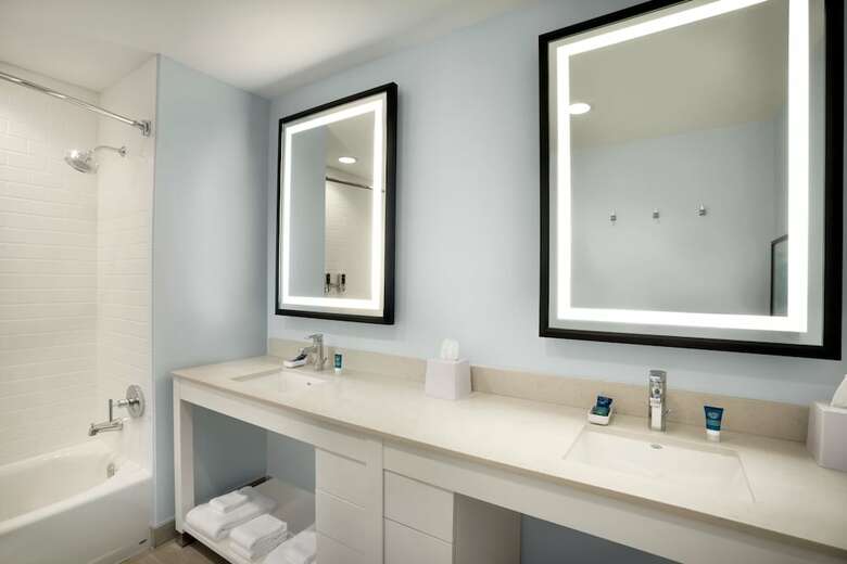 Hotel Four Points By Sheraton Miami Airport