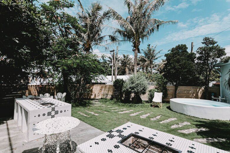 Bed & Breakfast Tenday Homestay