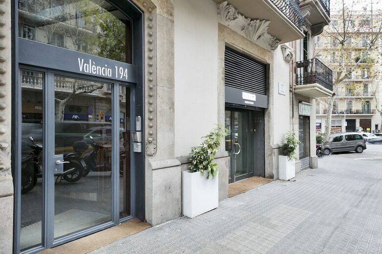 Apartamentos Uma Suites Metropolitan