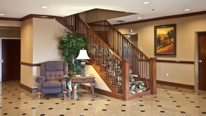 Hotel Mountain Inn & Suites