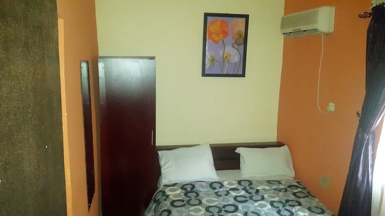 Hotel Maria Suites
