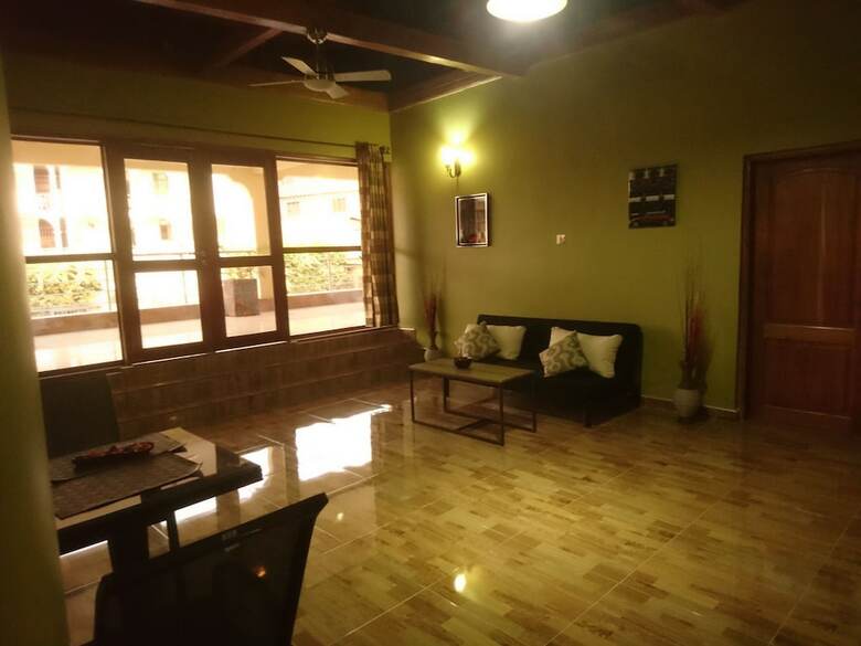 Hotel The Golden Apple Guest House