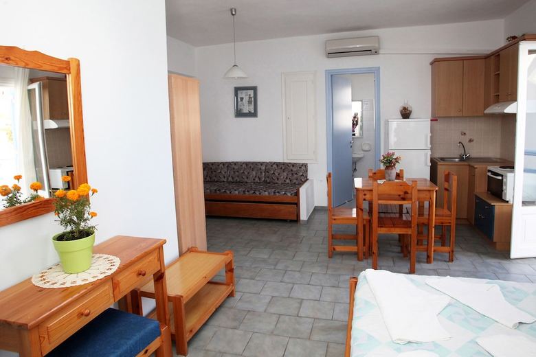 Hotel Agnadi Syros Studios & Rooms