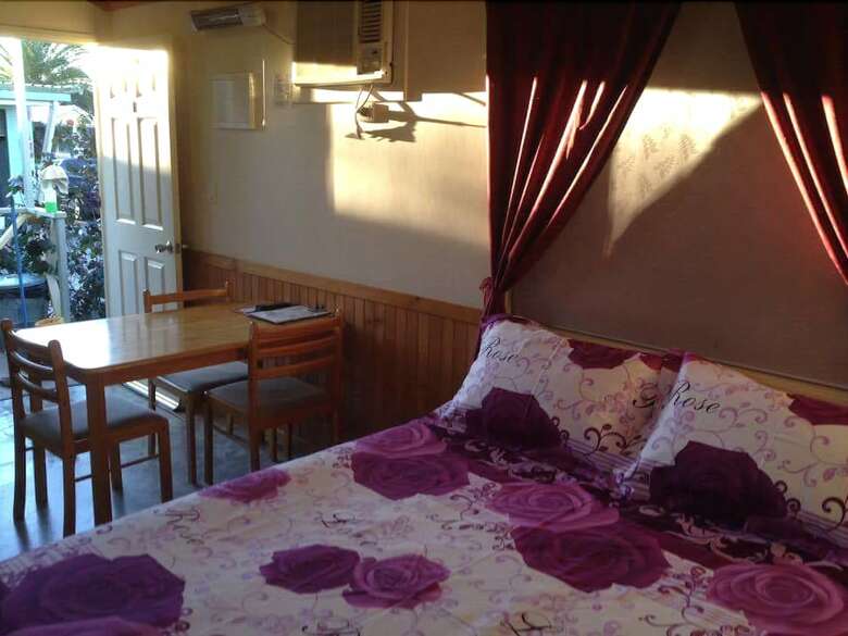 Hotel Banjo's Overnight & Holiday Units