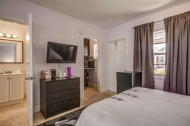 Hotel Sea Steps Suites