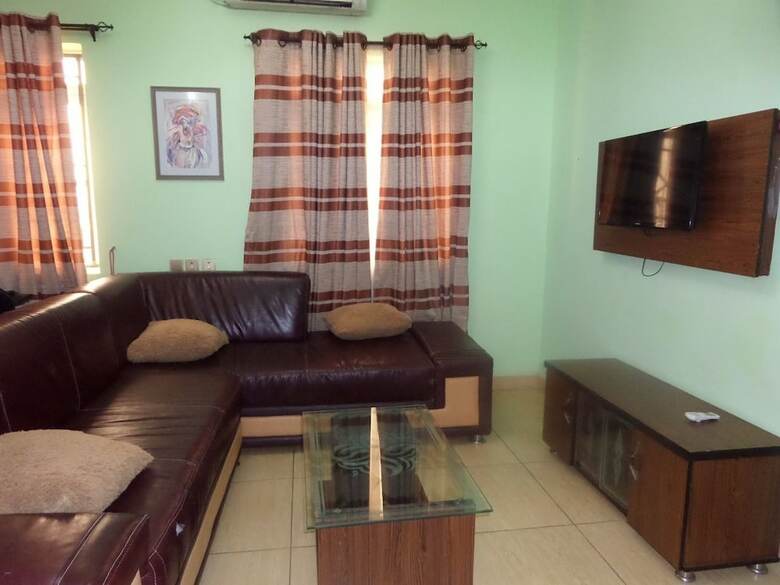 Hotel Rita's Events And Suites