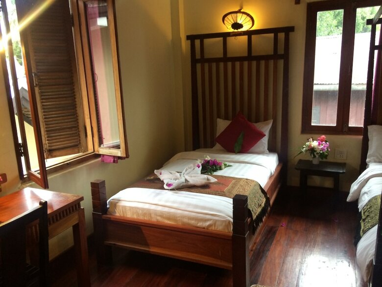 Hotel Chaluenxay Villa